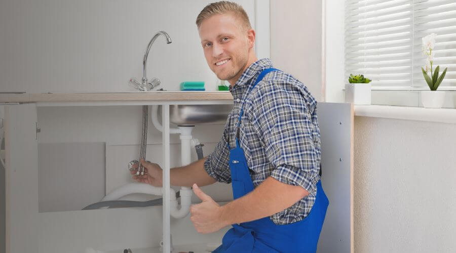 Professional emergency plumber services in Universal City